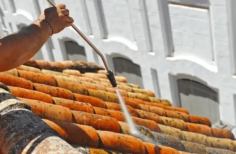 Nettoyage de toitures - Maîche